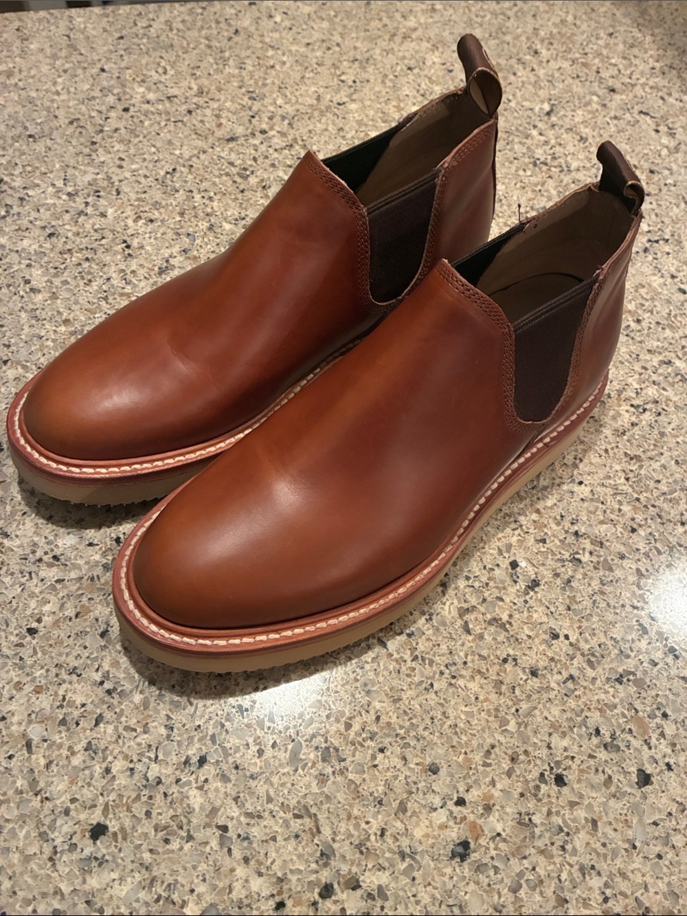 Taylor Stitch Men's Chukka Boots in Brown Leather